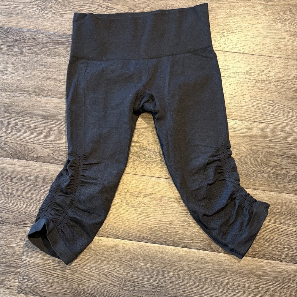 Lululemon In the flow cropped tights - Picture 2 of 6